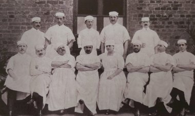 1918 - O Médico Arnaldo Vieira de Carvalho com colegas professores e alunos