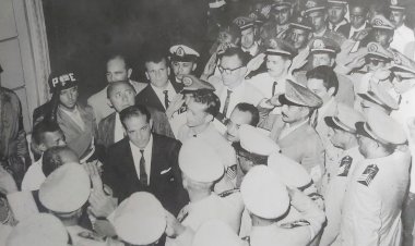 1964 - O Presidente João Goulart antes de ser deposto - Automóvel Clube do Brasil