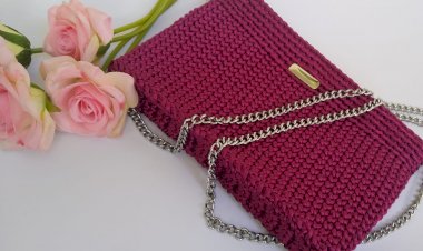 Compre aqui Bolsa Artesanal em Crochê Fio de Cetim