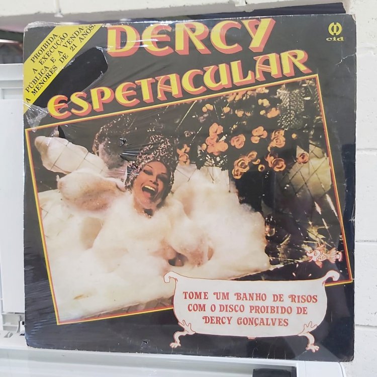 Compre aqui o LP Dercy Espetacular